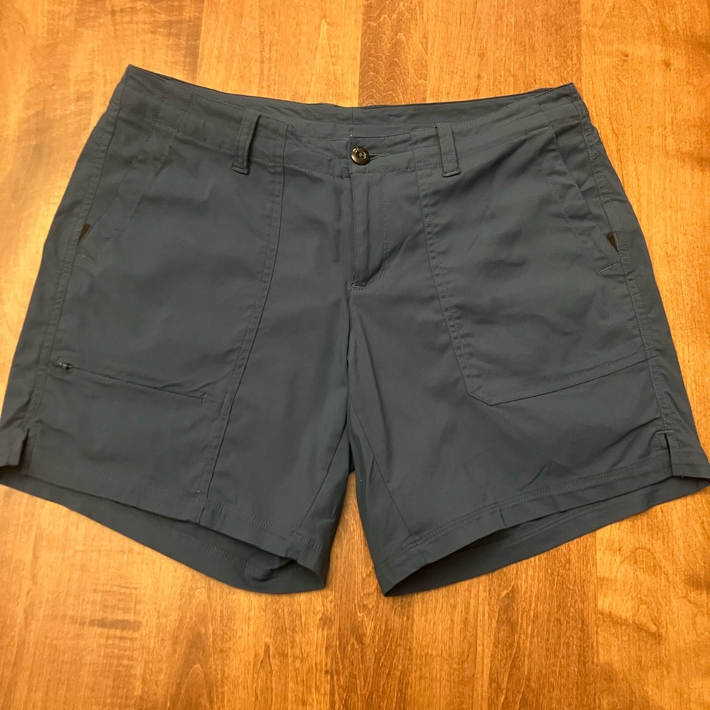 The north face shorts. Blue. Women’s size 8. 6.75in inseam. Athletic